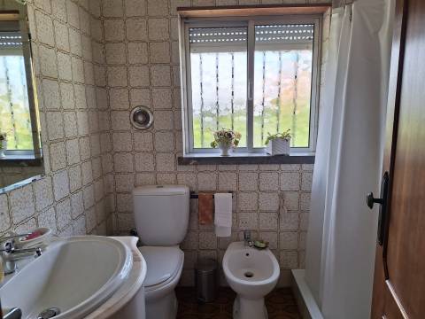 Moradia Geminada T3 Venda em Marinha Grande,Marinha Grande