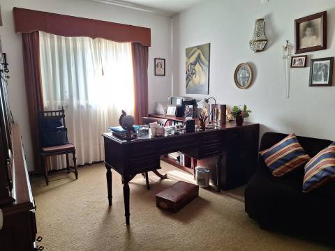 Moradia Geminada T3 Venda em Marinha Grande,Marinha Grande