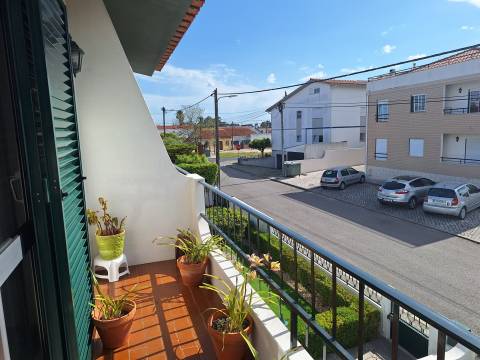 Moradia Geminada T3 Venda em Marinha Grande,Marinha Grande