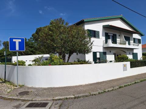 Moradia Geminada T3 Venda em Marinha Grande,Marinha Grande