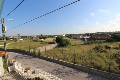 Moradia T5 / Terreno / Coimbrão / Leiria