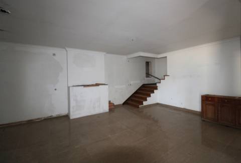 Moradia T3/ Anexos / Caranguejeira / Leiria