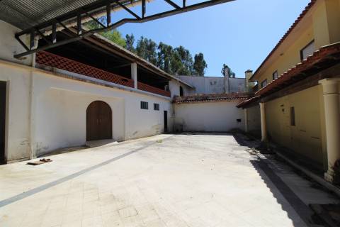 Moradia T3/ Anexos / Caranguejeira / Leiria