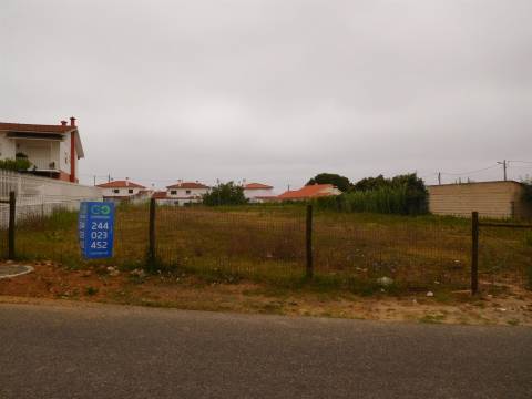 Terreno com 2.610 m2  / Marrazes / Leiria