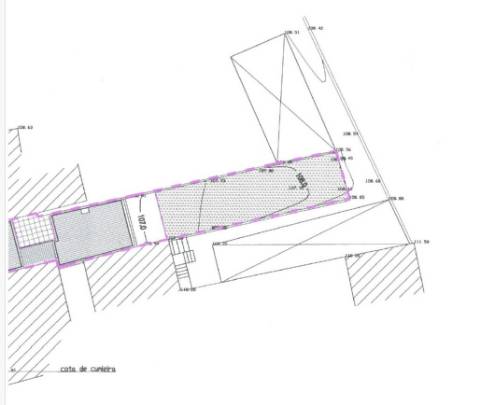 Moradia T3 / Reconstruir / Com Projeto Aprovado / Marrazes / Leiria