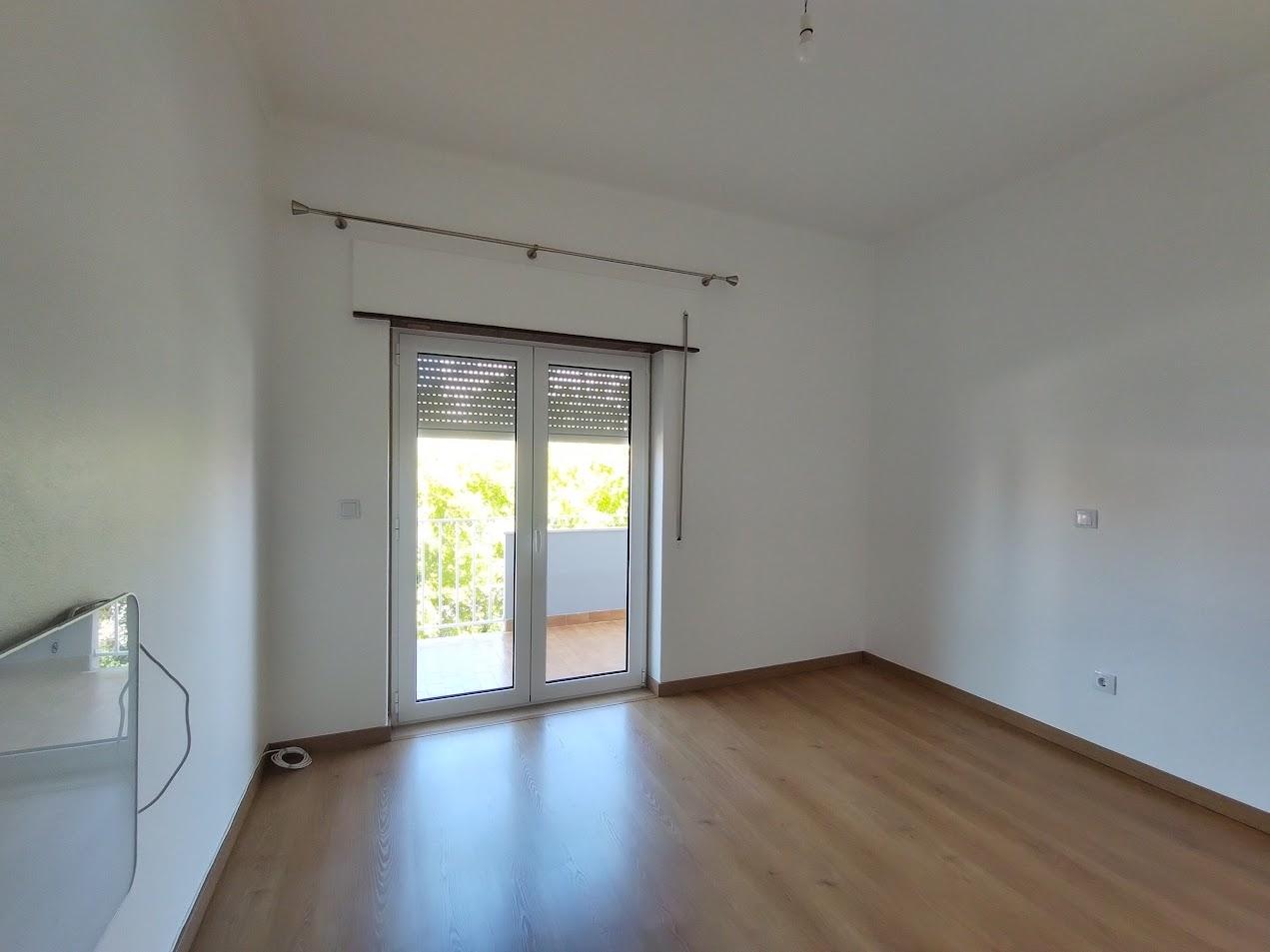 Apartamento T3 / Arrendar / Quinta da Alçada / Marrazes