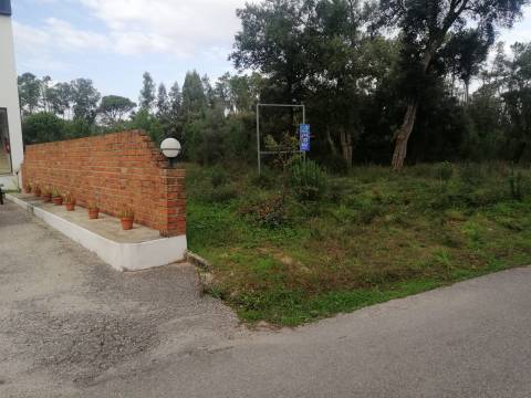 Terreno plano para construção / 2170 m2 / Segodim / Leiria