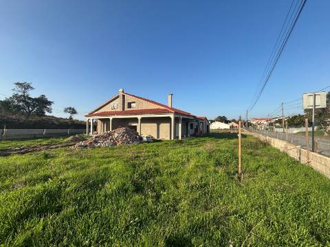 Moradia T3 / Pinheiros / Leiria