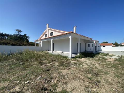 Moradia T3 / Pinheiros / Leiria