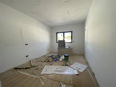 Moradia T3 / Pinheiros / Leiria