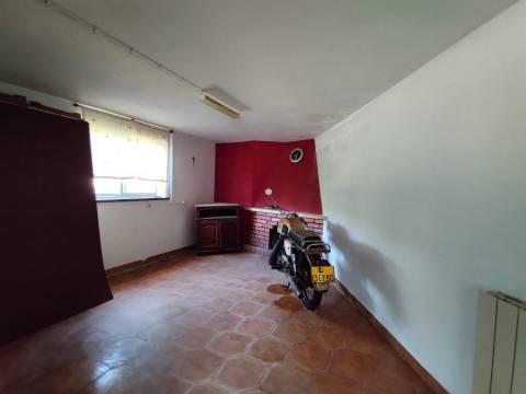 Arrendamento / Armazém / Carnide / Pombal