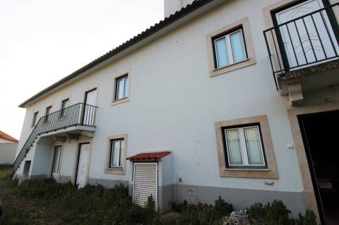 Moradia Azoia /Terreno/ Poço