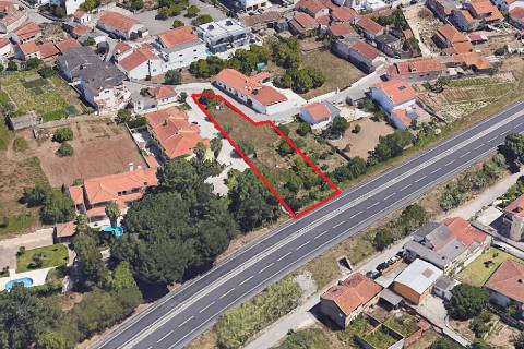 Terreno com 968 m2  / Marrazes / Leiria