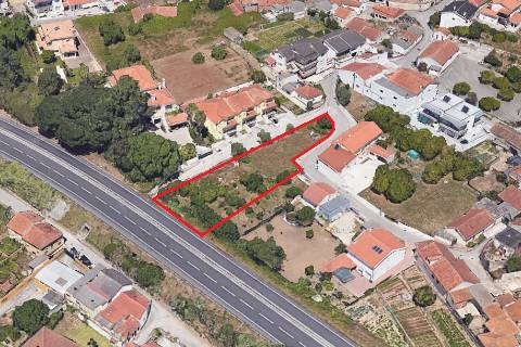 Terreno com 968 m2  / Marrazes / Leiria