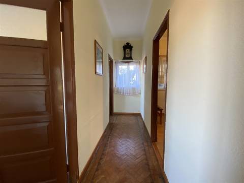 Moradia Térrea T3/ terreno / Picoto /Batalha