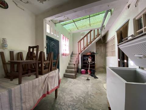 Moradia Térrea T3/ terreno / Picoto /Batalha