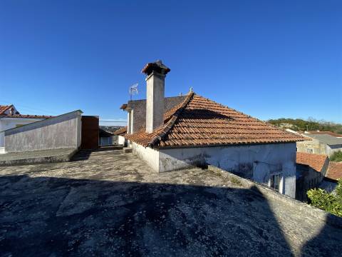 Moradia Térrea T3/ terreno / Picoto /Batalha