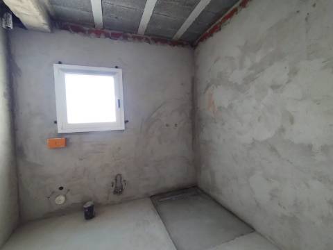 Moradia T3 / Nova / Terreno / Churrasqueira / Ar condicionado / Santa Eufémia / Leiria