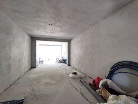 Moradia T3 / Nova / Terreno / Churrasqueira / Ar condicionado / Santa Eufémia / Leiria