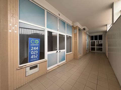 Loja / Viabilidade Apartamento / Leiria