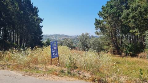 Terreno / Construção / Milagres / Leiria