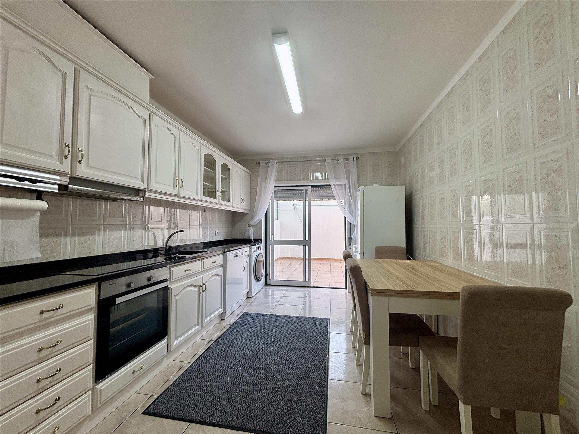 Apartamento T2 Arrendamento em Nazaré,Nazaré
