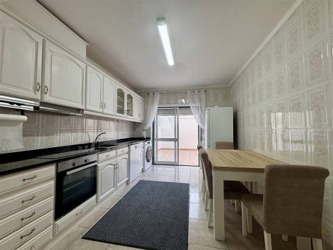 Apartamento T2 Arrendamento em Nazaré,Nazaré