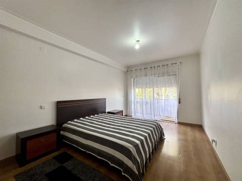Apartamento T2 Arrendamento em Nazaré,Nazaré