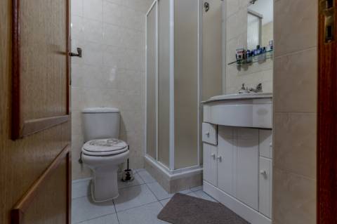 Moradia Geminada T4 / Varanda / Garagem / Anexo T0 / Churrasqueira / Gândara dos Olivais / Leiria