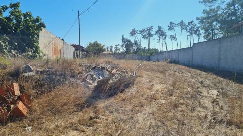 Moradia / Terreno / Furo / Casal dos Secos / Coimbrão / Leiria