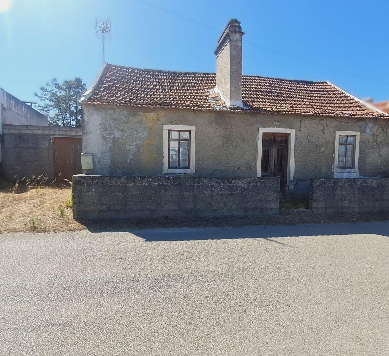 Moradia / Terreno / Furo / Casal dos Secos / Coimbrão / Leiria