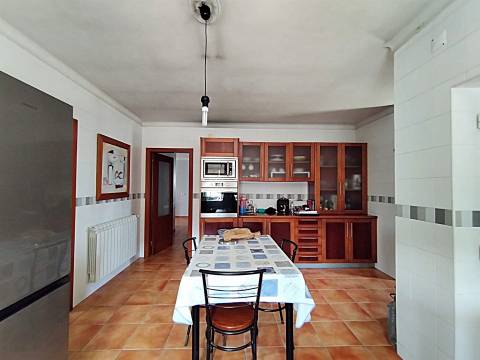 Moradia T3/ Terreno / Varandas / Bidoeira de Cima / Leiria