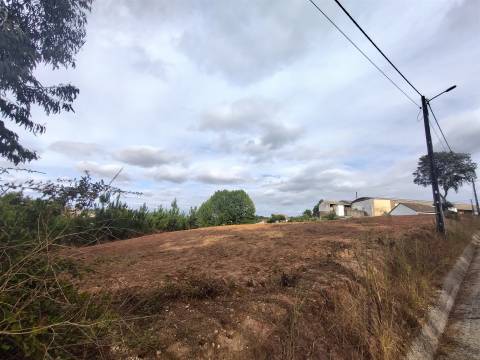 Terreno / Construção / Lameiras / Caranguejeira