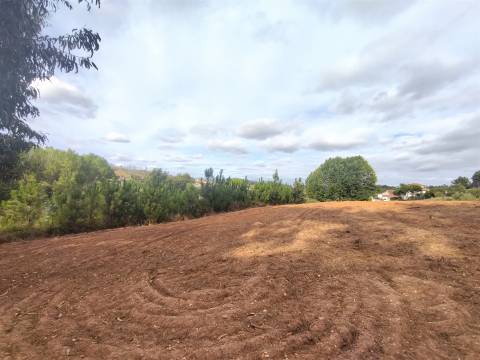 Terreno / Construção / Lameiras / Caranguejeira