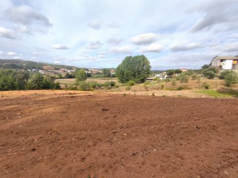 Terreno / Construção / Lameiras / Caranguejeira