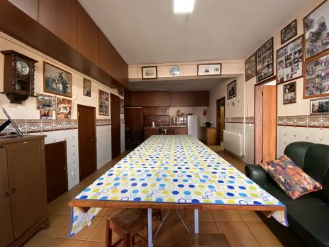 Moradia T4 / Gândara Dos Olivais / Leiria