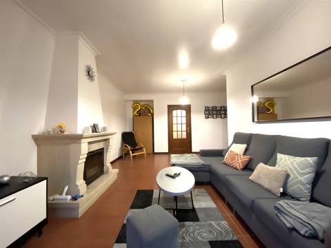 Apartamento T3/ Garagem / Sótão /Vista Mosteiro Batalha