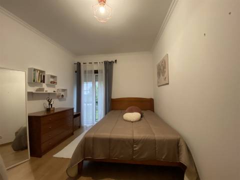 Apartamento T3/ Garagem / Sótão /Vista Mosteiro Batalha