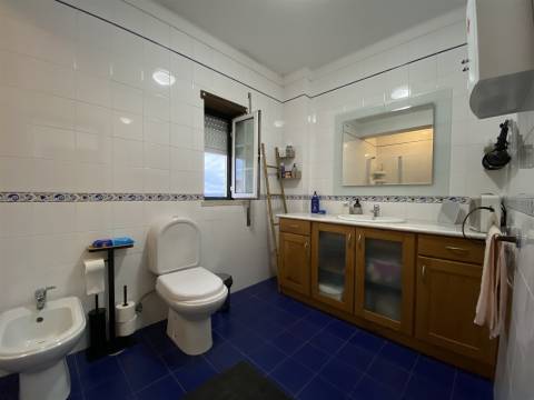 Apartamento T3/ Garagem / Sótão /Vista Mosteiro Batalha