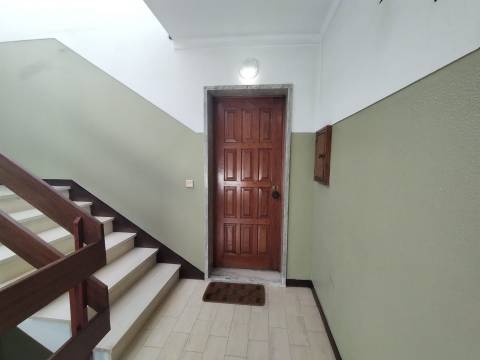Apartamento T3 / Varandas / Marquise / Garagem / Quinta do Bispo / Leiria