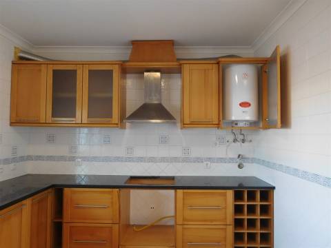 Novidade / Moradia T3 / Condomínio Fechado / Marinha Grande