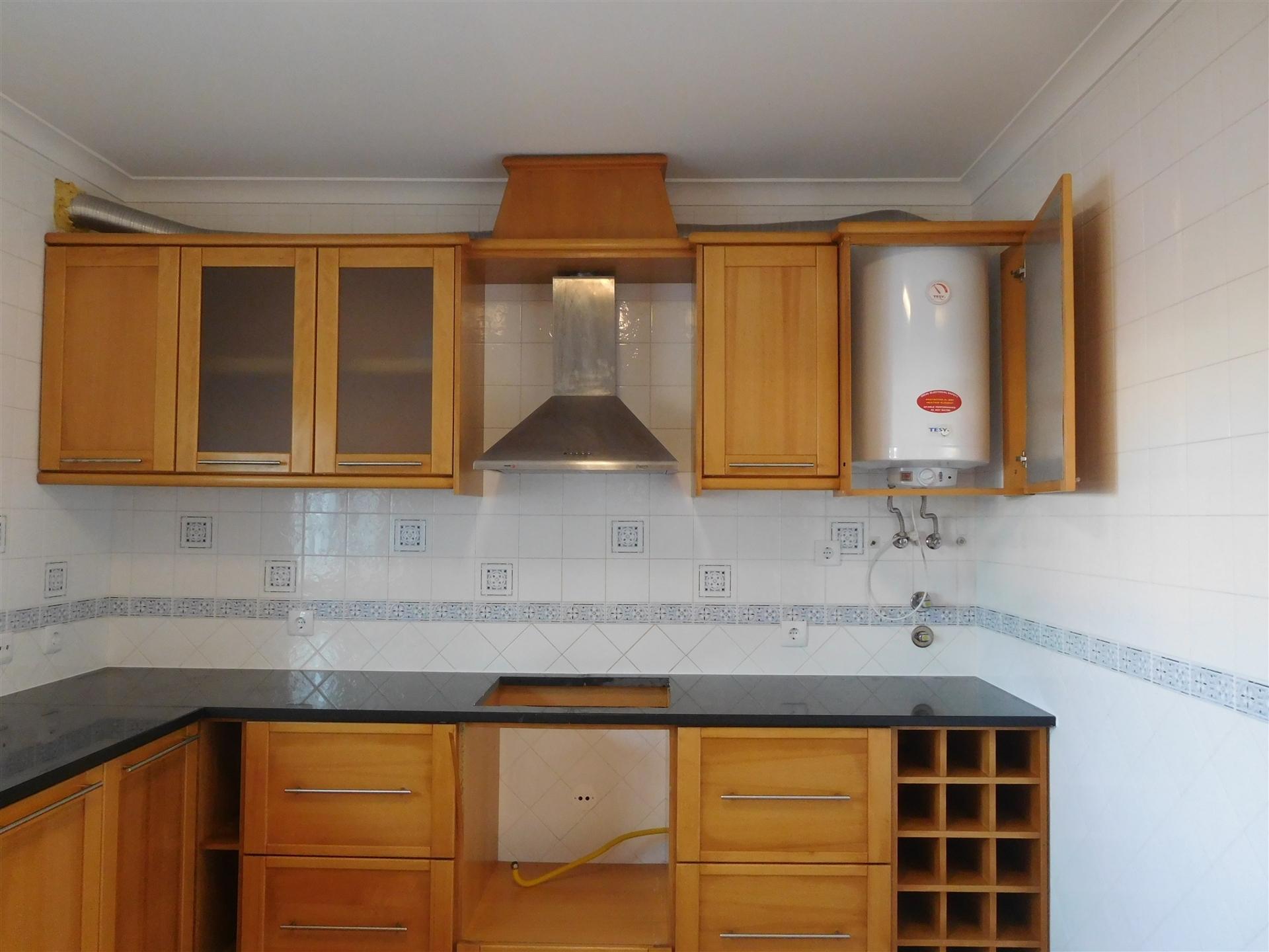 Moradia T3 / Condomínio Fechado / Marinha Grande