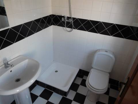 Novidade / Moradia T3 / Condomínio Fechado / Marinha Grande