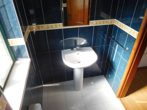 Novidade / Moradia T3 / Condomínio Fechado / Marinha Grande