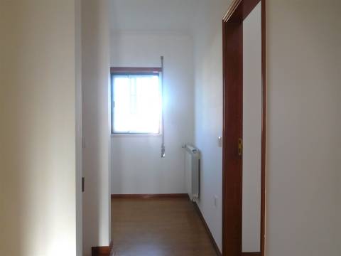 Novidade / Moradia T3 / Condomínio Fechado / Marinha Grande