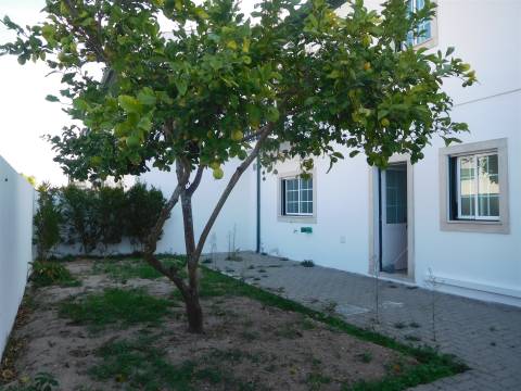 Moradia T3 / Condomínio Fechado / Marinha Grande