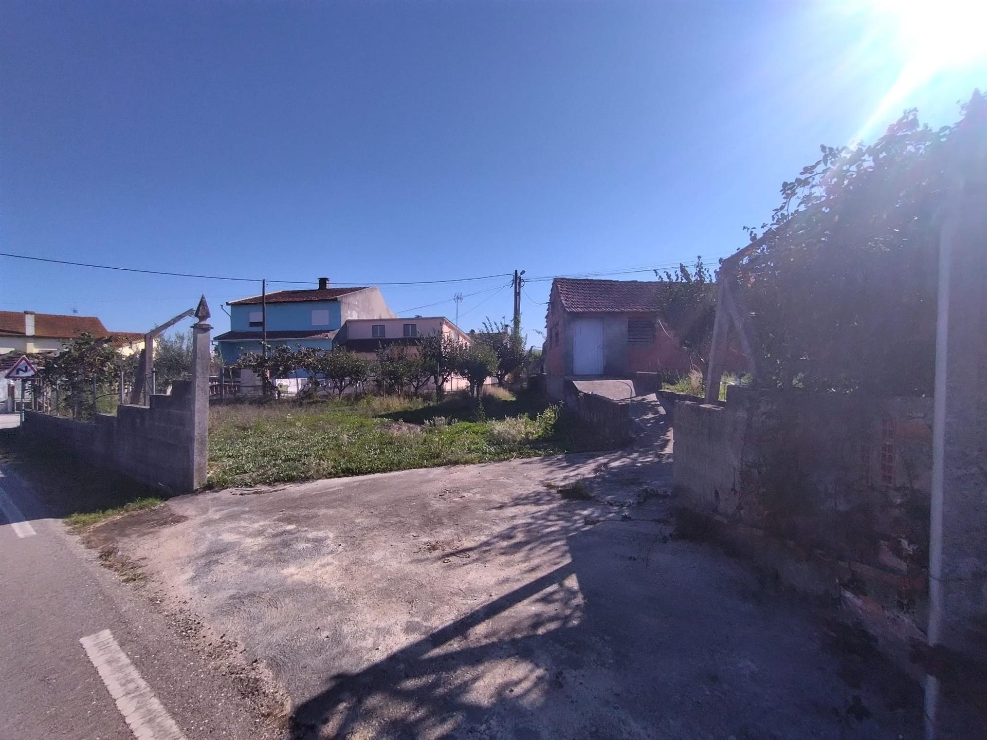 Armazém  Venda em Almagreira,Pombal