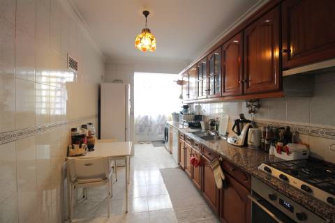 Apartamento T2 / Varandas / Garagem / Sótão / Rego d’Água / Marrazes / Leiria