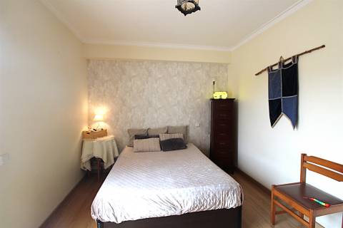 Apartamento T2 / Varandas / Garagem / Sótão / Rego d’Água / Marrazes / Leiria