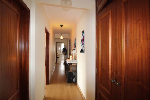 Apartamento T2 / Varandas / Garagem / Sótão / Rego d’Água / Marrazes / Leiria